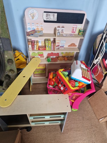 Kids play shop - kids, with